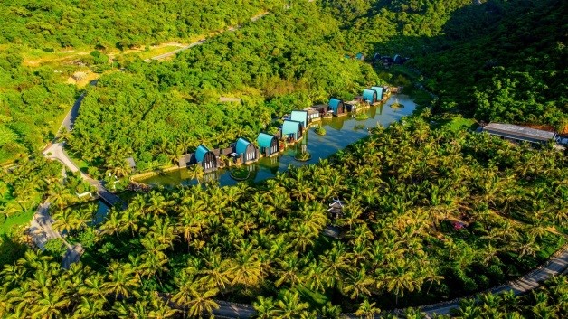 Khu nghỉ dưỡng trên bán đảo Sơn Trà đã chinh phục du khách và các chuyên gia toàn cầu như thế nào?