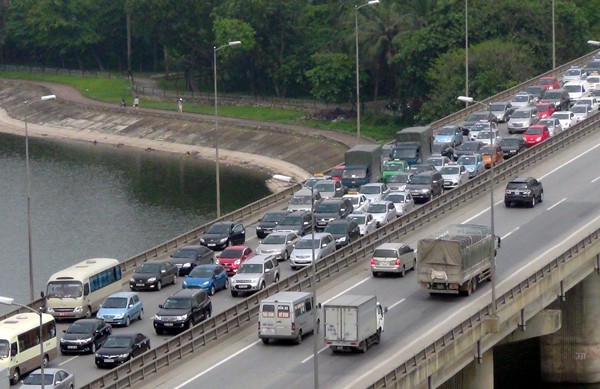 Tết Dương lịch: Hàng không tăng hàng trăm chuyến bay, đường bộ cảnh báo ùn tắc