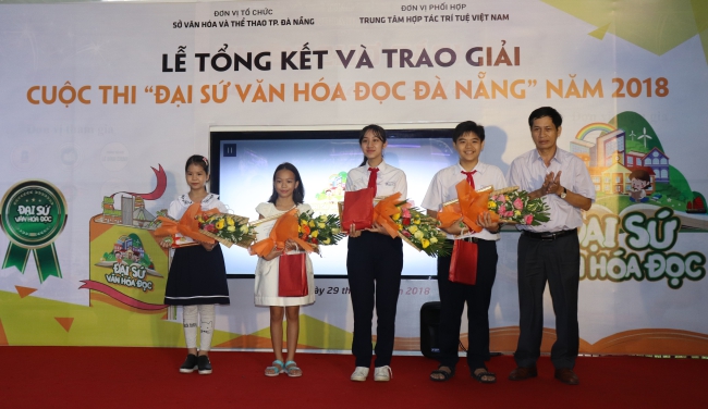 Trao giải Đại sứ văn hóa đọc Đà Nẵng 2018