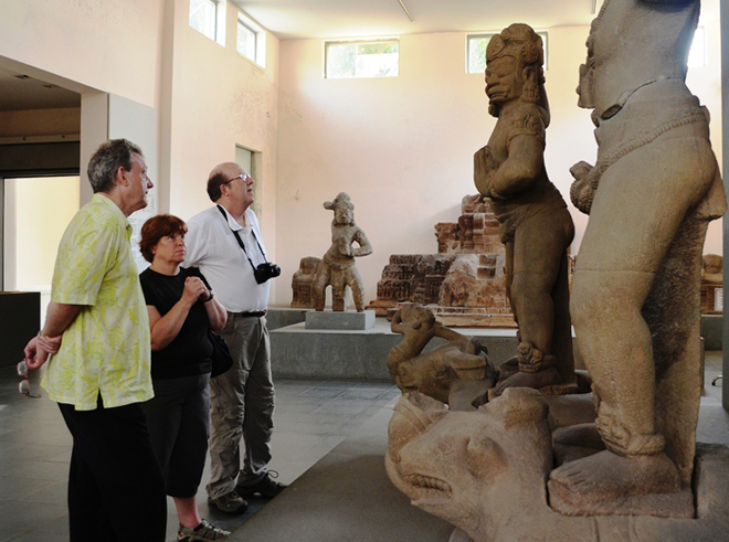 Foreign visitors at the Museum of Cham Sculpture