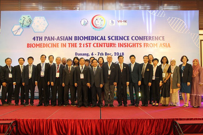 The participating delegates posing for a group photo at the 4th Pan Asian Biomedical Science Conference