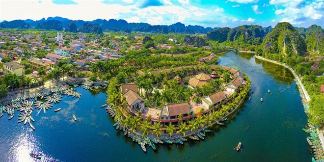 Tam Coc-Bich Dong, a popular tourist destination in Ninh Binh province and part of the Trang An Scenic Landscape Complex UNESCO World Heritage site from above (Source: VNA)