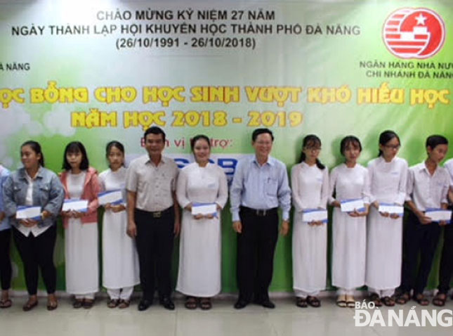 Scholarship recipients during the 2018-2019 academic year 