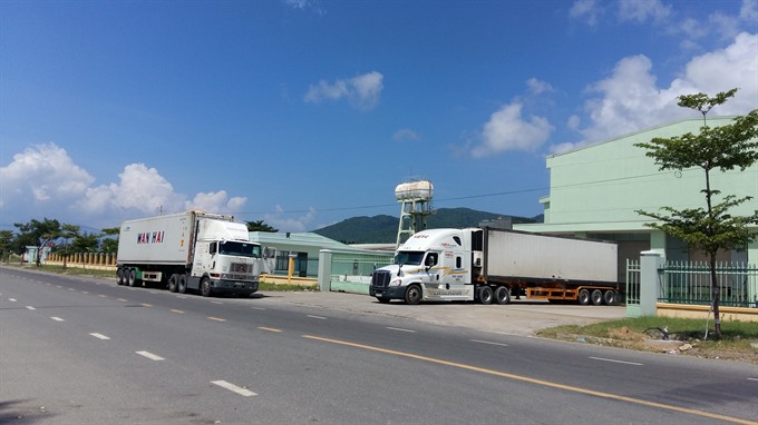 A storage system on Sơn Trà peninsula of Đà Nẵng. The city plans to become a destination for the ASEAN logistics sector. — VNS Photo Công Thành Read more at http://vietnamnews.vn/society/482235/da-nang-greenlights-606-million-logistics-plan.html#aQa1cccDK4LK5YYt.99