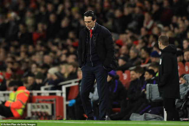 Emery không còn có sự hiệu quả trong việc thay người ở lần thứ hai đối đầu với Tottenham