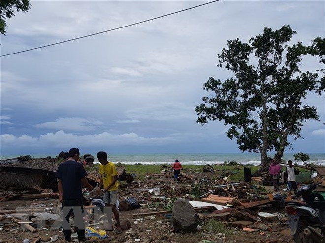 Ruins in Carita, Banten province of Indonesia following the tsunami on December 22 (Photo: Yonhap/VNA)