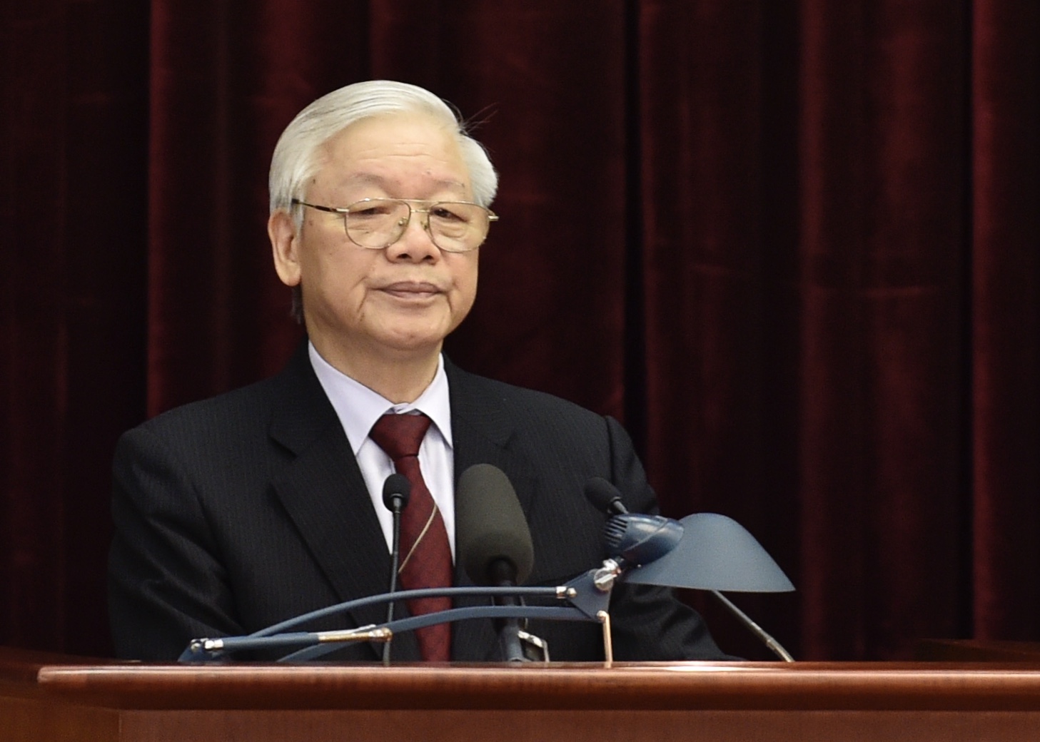 Tổng Bí thư, Chủ tịch nước Nguyễn Phú Trọng nhấn mạnh nội dung và thời gian của Hội nghị Trung ương lần này không nhiều, nhưng những vấn đề bàn bạc và quyết định là rất hệ trọng. 