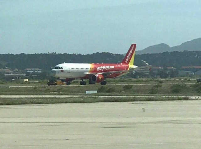 Máy bay Vietjet hạ cánh nhầm đường băng trưa 25/12