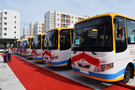 The TMF-funded buses (Photo: laodong.com.vn)