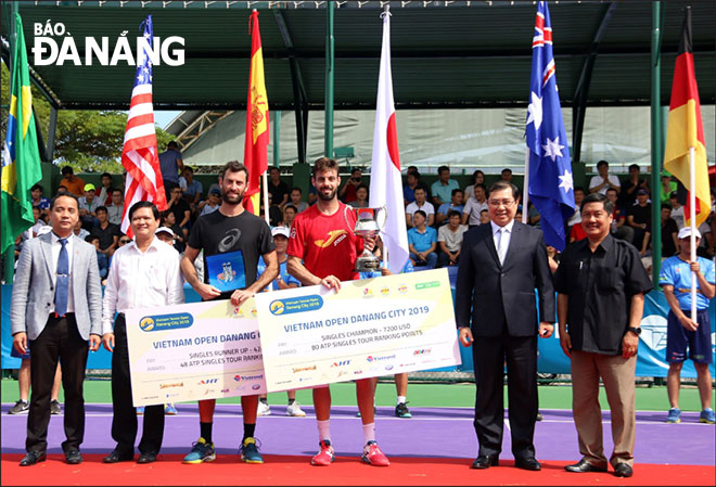 Giải Quần vợt Nhà nghề Đà Nẵng - Việt Nam mở rộng 2019: Tay vợt Tây Ban Nha giành ngôi vô địch