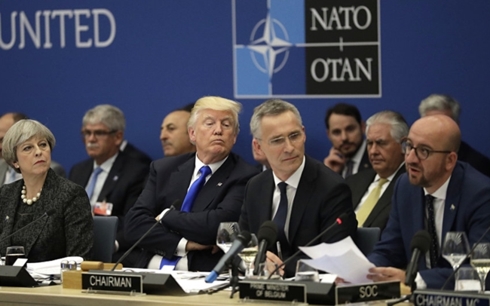 Tổng thống Trump đang xem xét rút Mỹ khỏi NATO?