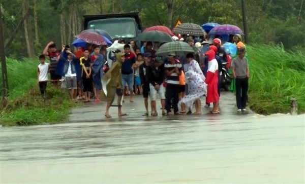 Torrentials rains cause floods in Xuan Quang commune, Dong Xuan district, Phu Yen province. 