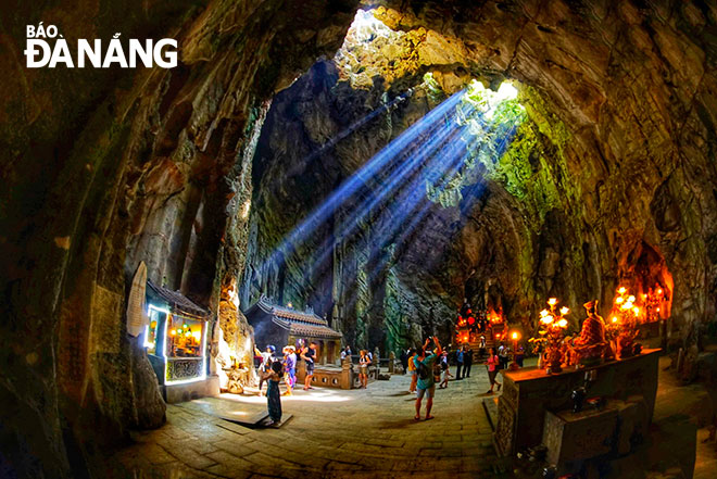 The fanciful and mysterious Huyen Khong Cave inside the Marble Mountains Tourist Area