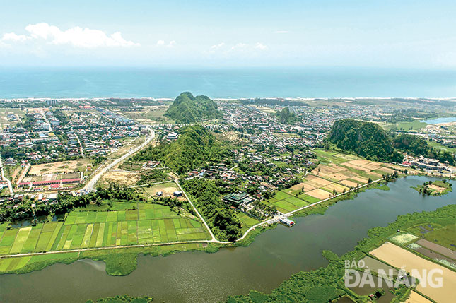 The Marble Mountains viewed from above (Photo: Dang No - baodanang.vn)