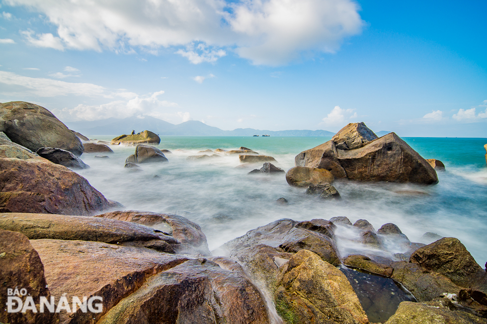 Tien Sa highlights the beauty of large reefs and never-changing deep blue water colour