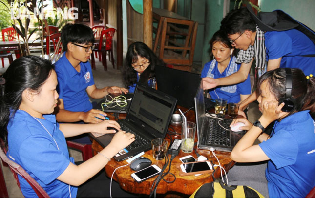 The group wholeheartedly creating the map and developing the website on Nam Giang’s tourism