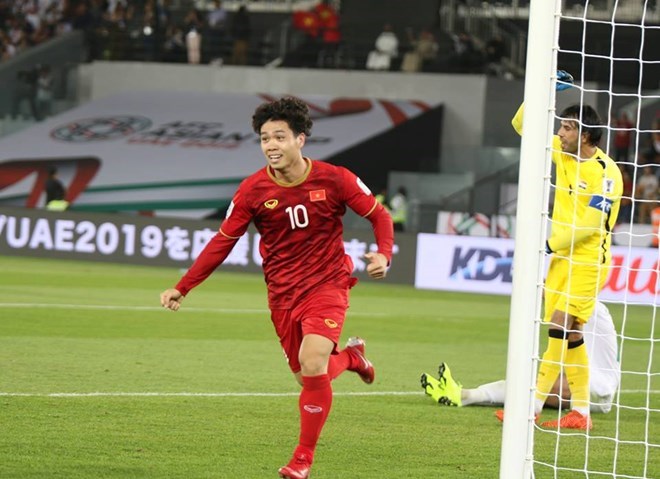 Nguyen Cong Phuong scores the second goal for Viet Nam (Photo: VNA)