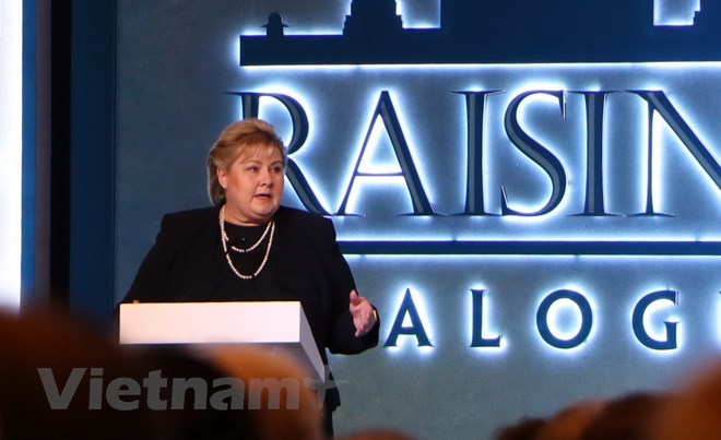 Norwegian Prime Minister Erna Solberg delivers the opening speech of the fourth Raisina Dialogue in New Delhi on January 8 (Photo: VNA)