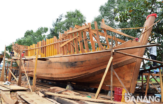 A ship which is being built in Son Tra District’s Nai Hien Dong Ward, is scheduled to be launched after Tet