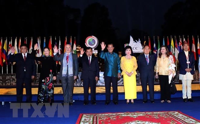 Vietnam’s National Assembly Chairwoman Nguyen Thi Kim Ngan (second from left) attends the launching ceremony (Photo: VNA)