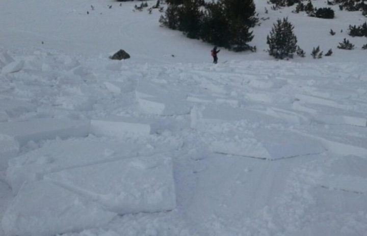 Hai người đã thiệt mạng ở Bulgari ngày 11/1 do bất chấp cảnh báo nguy hiểm khi ra ngoài trượt tuyết trên núi Pirin. Thi thể của họ đã được các nhân viên Hội Chữ thập Đỏ tìm thấy vào trưa cùng ngày.
