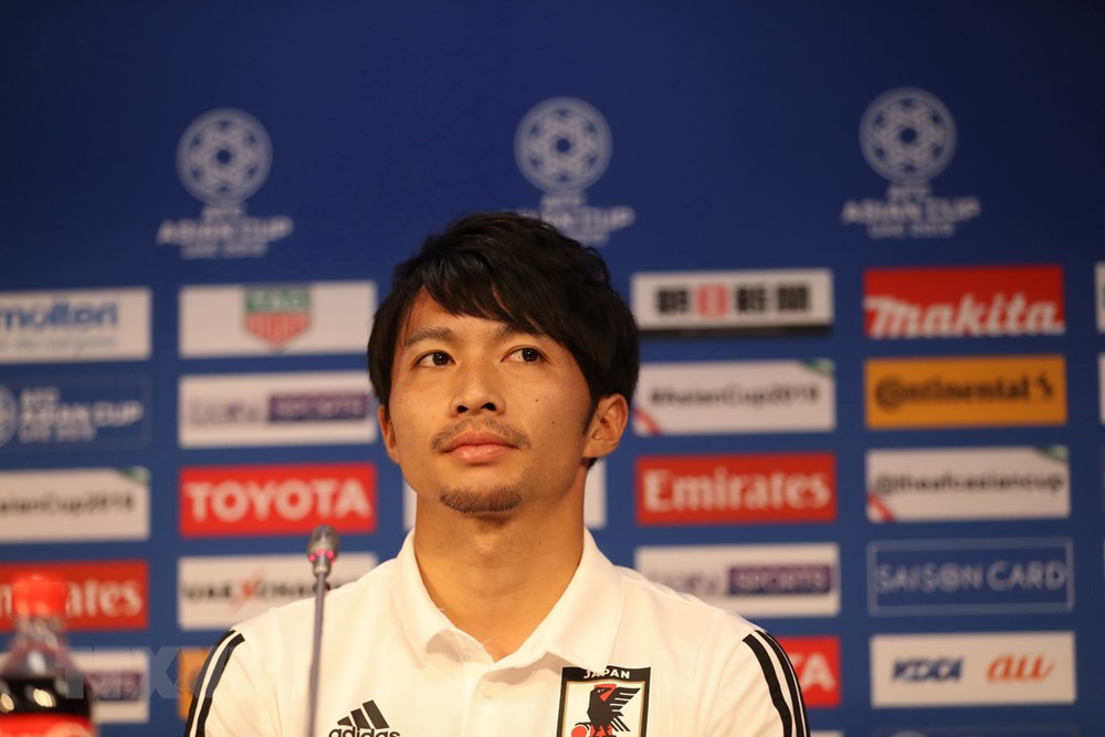 Tiền vệ Gaku Shibasaki của Nhật Bản tại họp báo trước trận đấu với Việt Nam. (Ảnh: Hoàng Linh/Vietnam+)