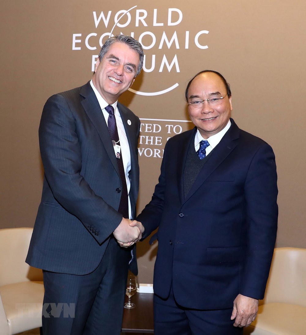 Thủ tướng Nguyễn Xuân Phúc tiếp Tổng Giám đốc Tổ chức Thương mại thế giới (WTO) Roberto Azeved. Ảnh: TTXVN