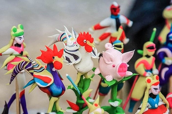 Eye-catching, colourful traditional rice powder figurines