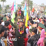 Thanh niên Đà Nẵng nô nức lên đường tòng quân