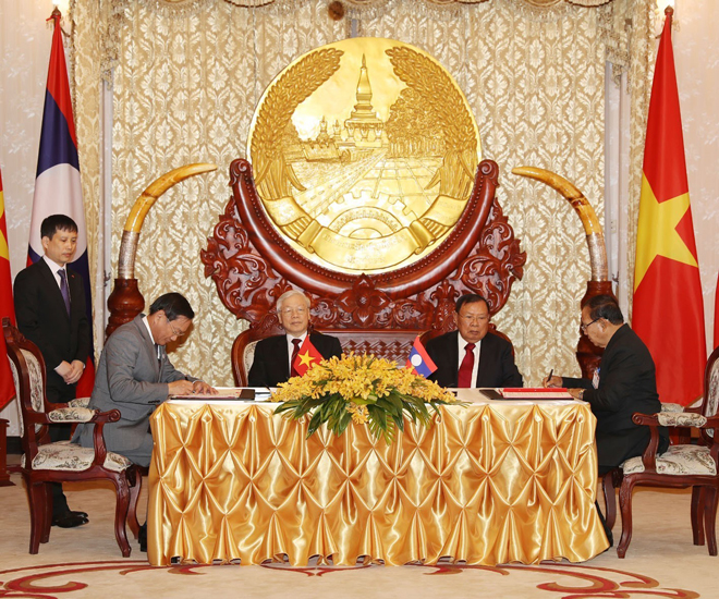 Không ngừng củng cố và phát triển quan hệ hữu nghị vĩ đại Việt Nam - Lào