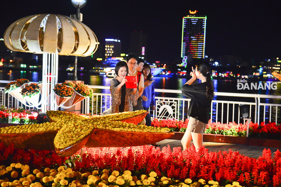 Some South Korean visitors are very eager to welcome in Lunar New Year in the city.