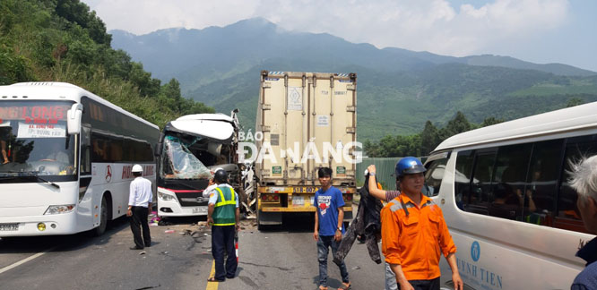 A scene of the coach-truck collision