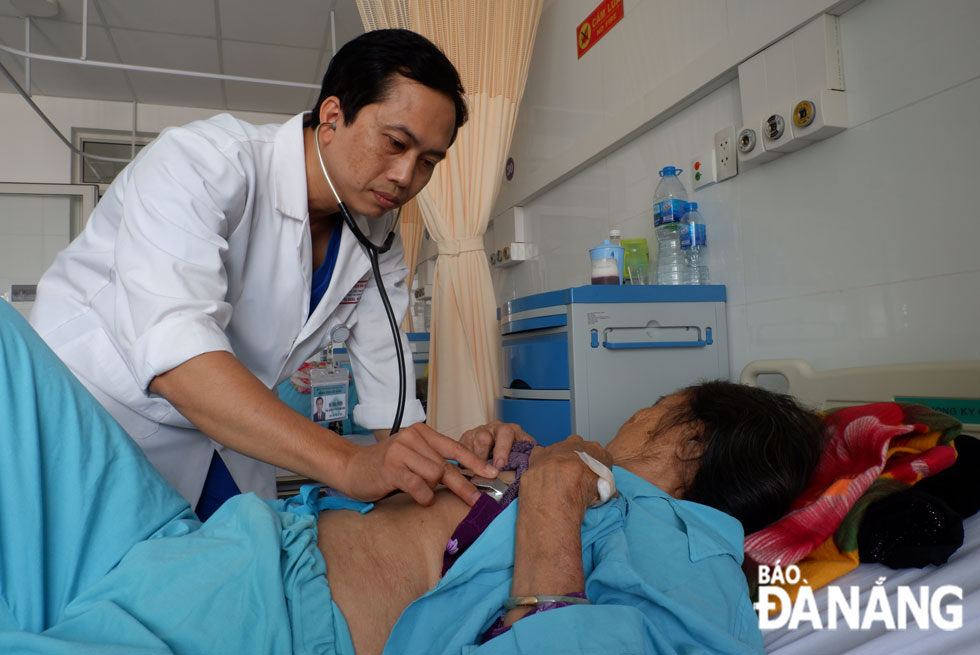 Bác sĩ Hồ Văn Phước, Phó Trưởng khoa Nội tim mạch, Trung tâm Tim mạch chia sẻ: 