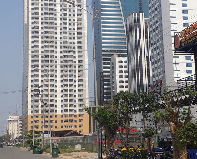 The Muong Thanh Hotel and Son Tra High-Class Apartment complex.