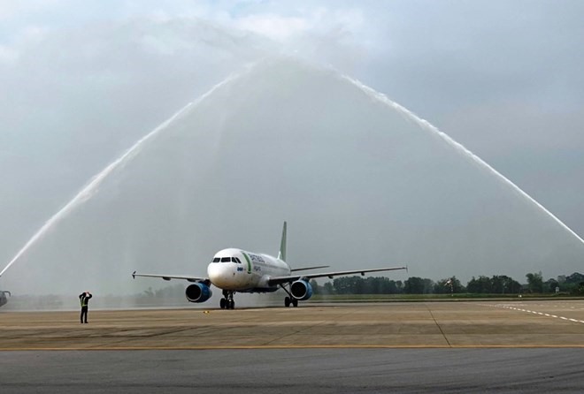 An aircraft of Bamboo Airways at Nội Bài International Airport. — VNS Photo Read more at http://vietnamnews.vn/bizhub/505673/bamboo-airways-to-open-south-korea-taiwan-routes.html#MYqdVrridUpXGO6d.99