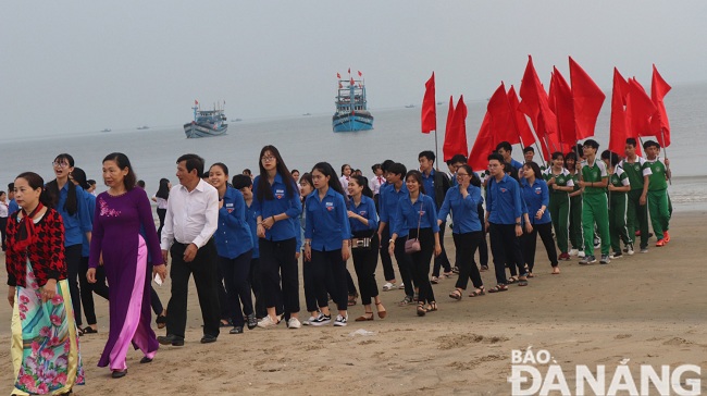 The procession attended by both mid-aged and young female residents