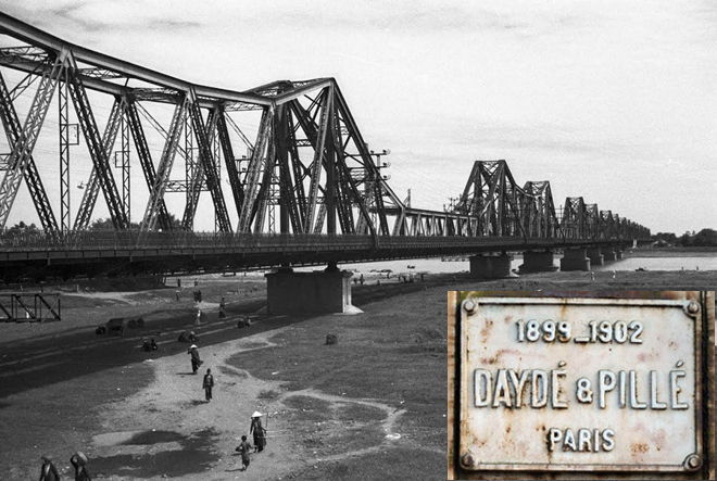 Hình cầu Doumer (nay là cầu Long Biên) được đăng trên báo Le Gesnie Civil ngày 3-4-1909 (ảnh trên) và tấm biển kim loại có khắc chữ tồn tại đến ngày nay: “1899-1902 - Daydé & Pillé-Paris”.  Nguồn: Internet