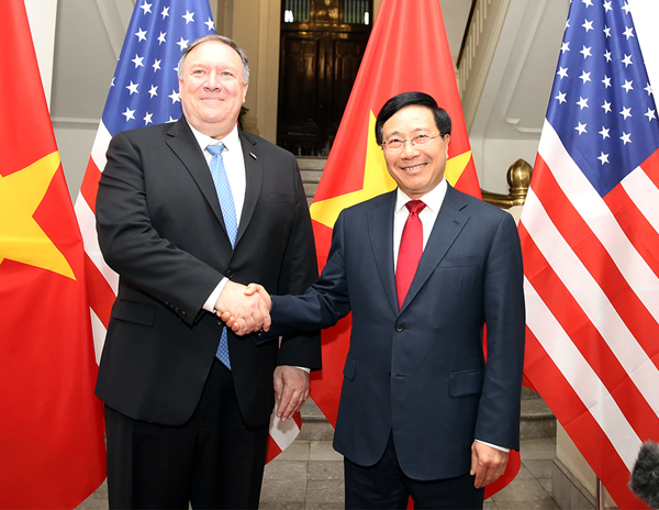 Phó Thủ tướng, Bộ trưởng Ngoại giao Phạm Bình Minh và Ngoại trưởng Hoa Kỳ Michael Pompeo. Ảnh: VGP/Hải Minh