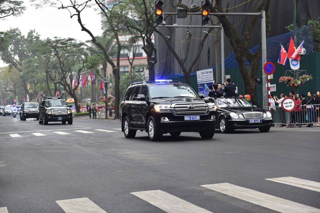 Đoàn Triều Tiên di chuyển đến Metropole.