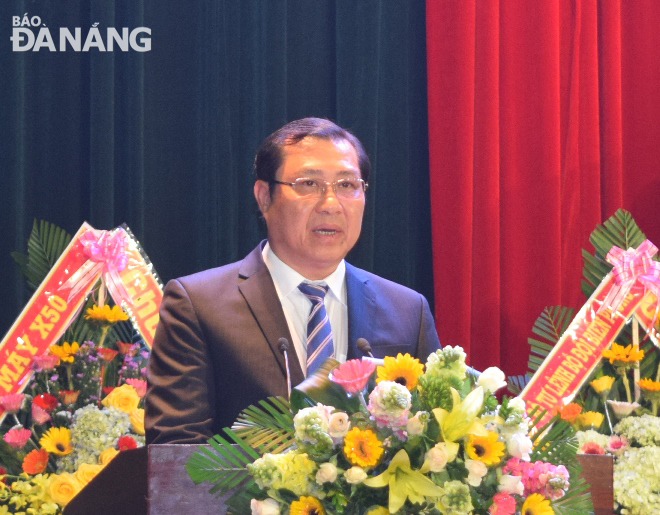 Chủ tịch UBND thành phố Huỳnh Đức Thơ trình bày diễn văn tại lễ kỷ niệm.