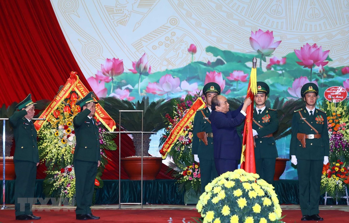 Thủ tướng dự Lễ kỷ niệm 60 năm Ngày truyền thống Bộ đội Biên phòng
