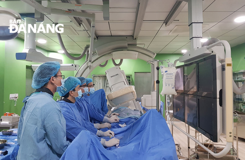 Bệnh viện Ung bướu Đà Nẵng: Hơn 400 người được đào tạo, chuyển giao kỹ thuật