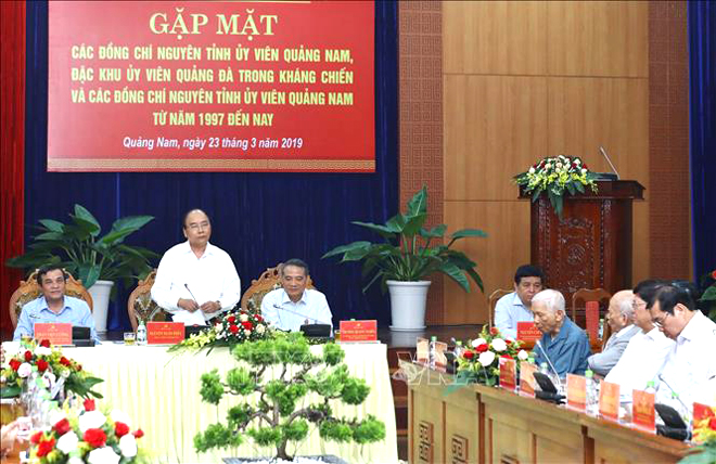 Thủ tướng gặp mặt nguyên cán bộ lãnh đạo tỉnh Quảng Nam và thành phố Đà Nẵng