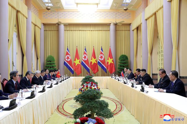 Chủ tịch Triều Tiên Kim Jong-un phát biểu trong cuộc hội đàm với Tổng bí thư, Chủ tịch nước Nguyễn Phú Trọng.