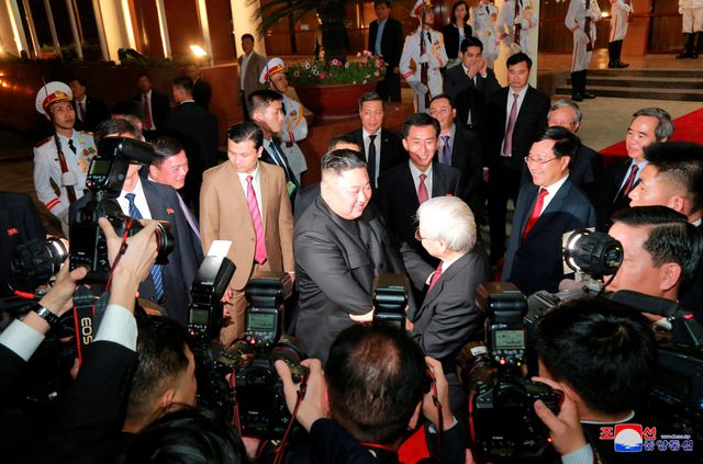 Chủ tịch Kim Jong-un là nhà lãnh đạo Triều Tiên đầu tiên thăm chính thức Việt Nam trong 61 năm qua.