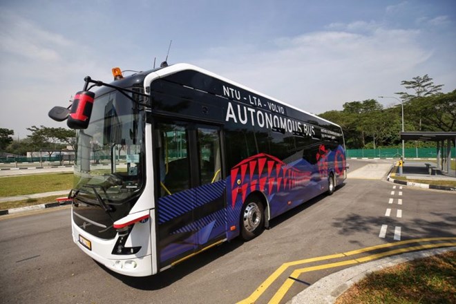 The autonomous electric bus made by Volvo Buses and Nanyang Technological University (NTU) of Singapore (Photo: www.straitstimes.com)