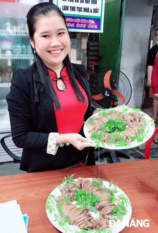 Chị Yến Ly hiện là bà chủ nhà hàng Gió Đồng 2 (đường Nguyễn Tất Thành). Ảnh: T.T
