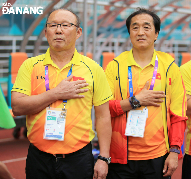 HLV Park Hang-seo vẫn tiếp tục dẫn dắt đội tuyển U22 Việt Nam tại SEA Games 30 (2019). 	   Ảnh: ĐỨC CƯỜNG