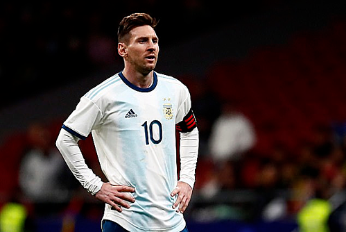 Messi có ngày tái xuất đáng buồn.