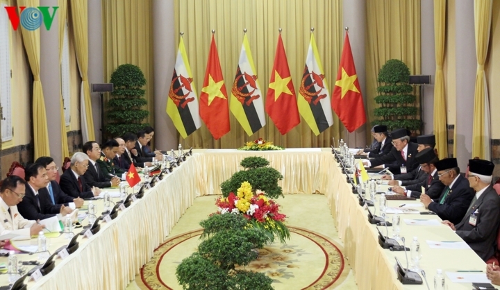  Ngay sau lễ đón, Tổng Bí thư, Chủ tịch nước Nguyễn Phú Trọng đã hội đàm với Quốc vương Haji Hassanal Bolkiah. 
